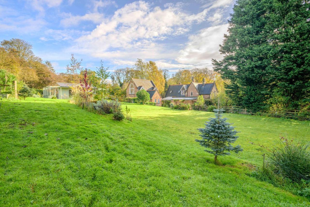 Country House With 7 Bedrooms And 3 Buildings Market Rasen Exterior foto