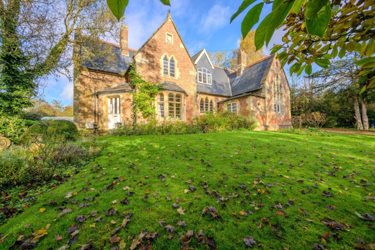 Country House With 7 Bedrooms And 3 Buildings Market Rasen Exterior foto