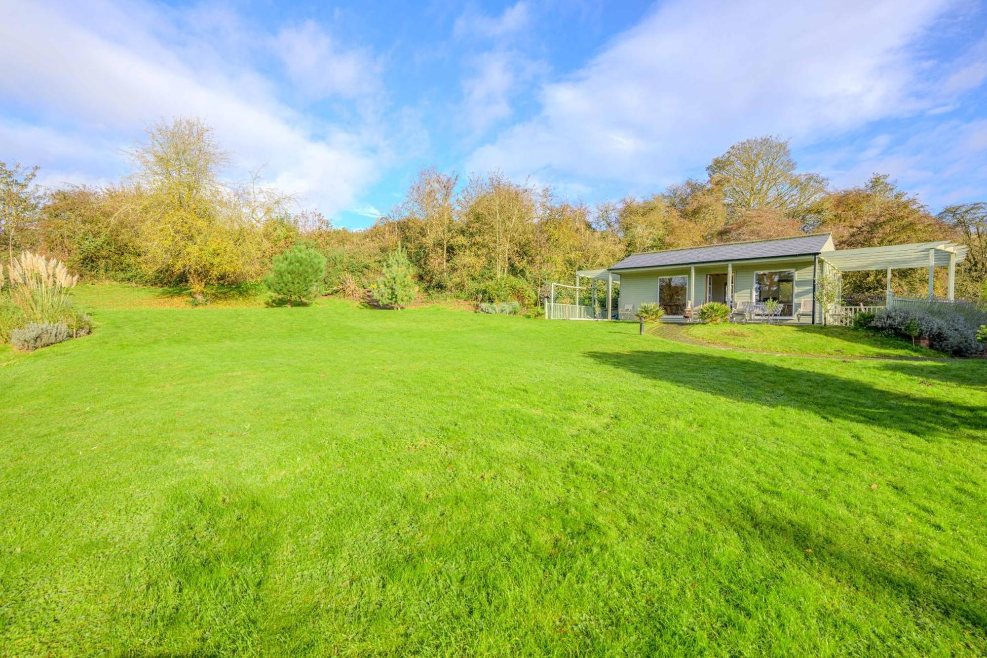 Country House With 7 Bedrooms And 3 Buildings Market Rasen Exterior foto
